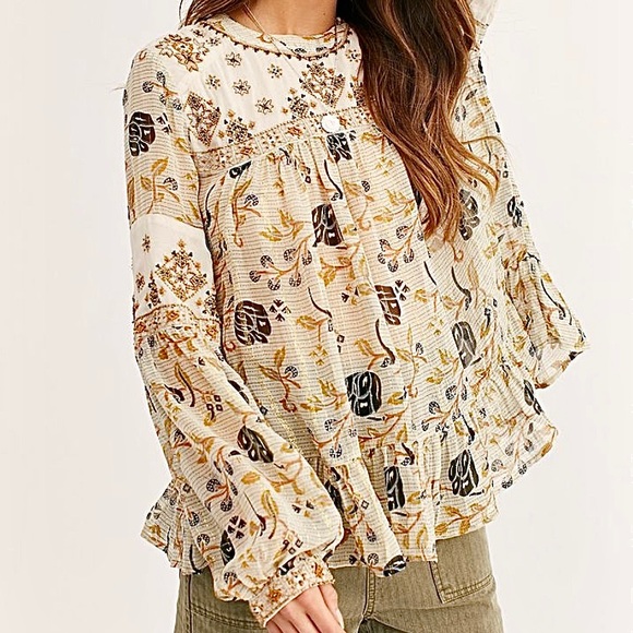 Free People Tops - EXC • Free People Stroll Through the Meadow Blouse •